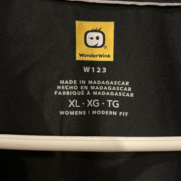 WonderWink W123 lab jackets - Picture 3 of 4